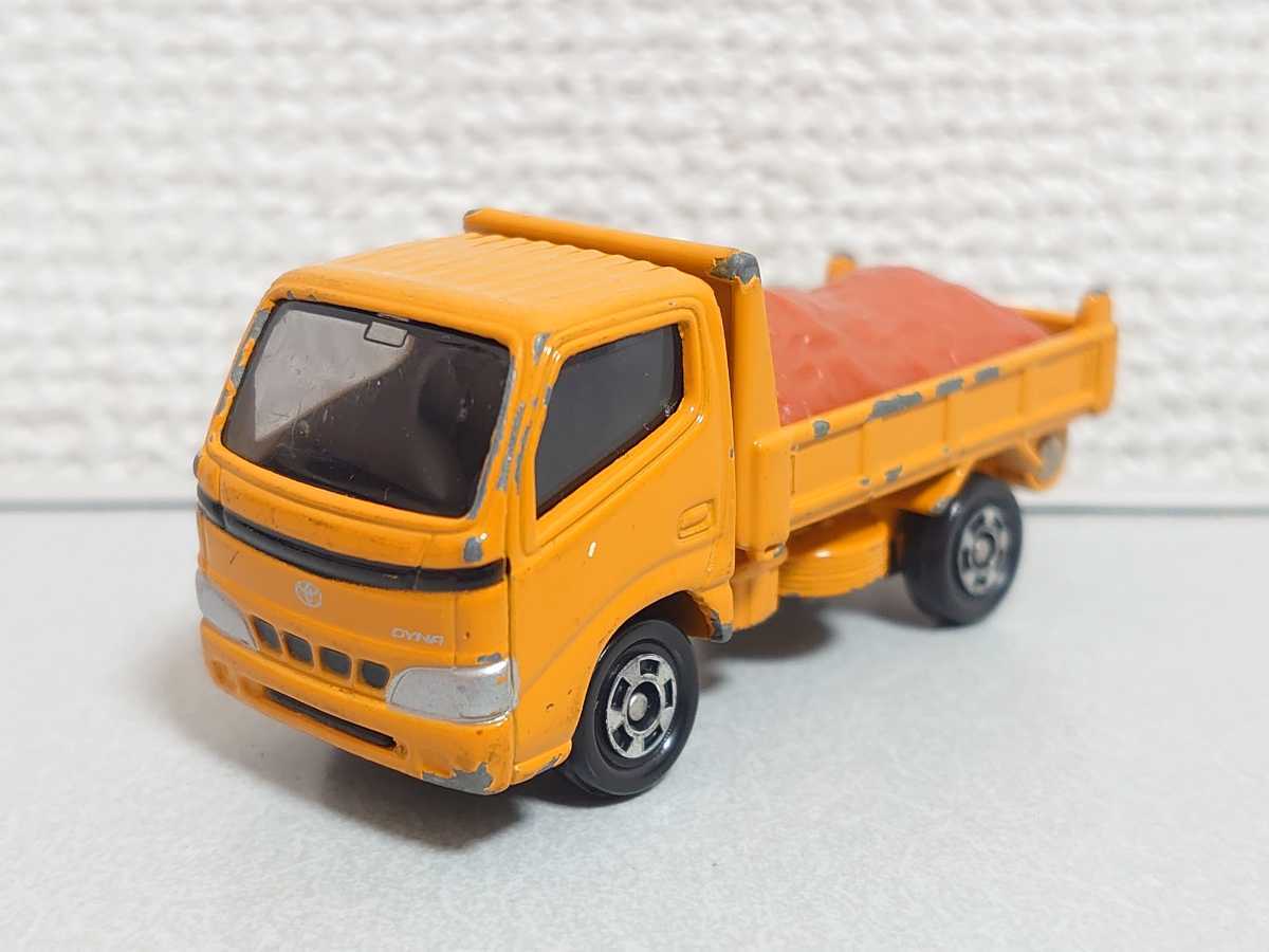 トミカ トヨタ ダイナ ダンプ 運搬トラックセットより単品 中古 オレンジ ダンプカー_画像1