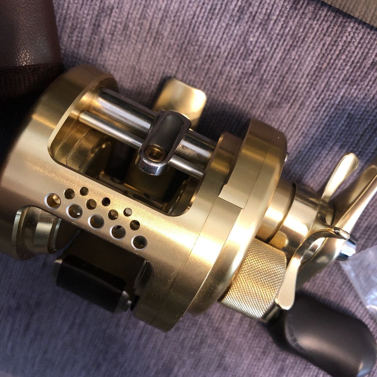 極美品 01 カルカッタコンクエスト 100 シマノ SHIMANO