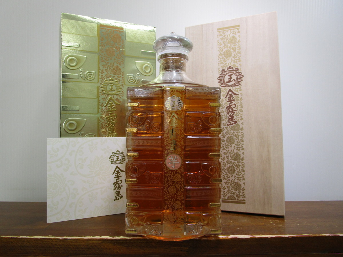 玉 金霧島 芋 900ml 30% スピリッツ 霧島酒造 未開栓 箱付き 古酒