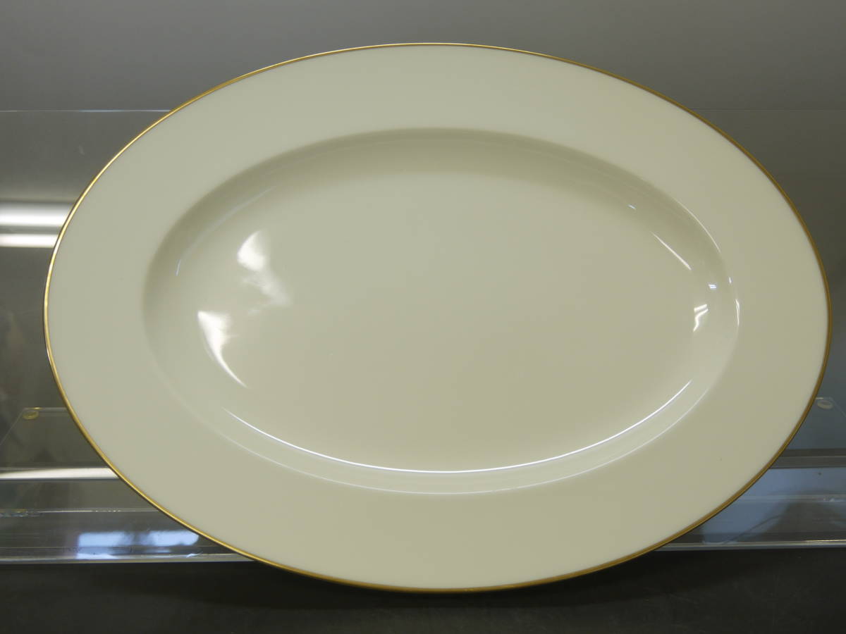 682 ノリタケ Nittoroyal BONE CHINA JAPAN ノリタケ　楕円形大皿　オーバルプレート パスタ皿 ホワイト 金彩_画像2