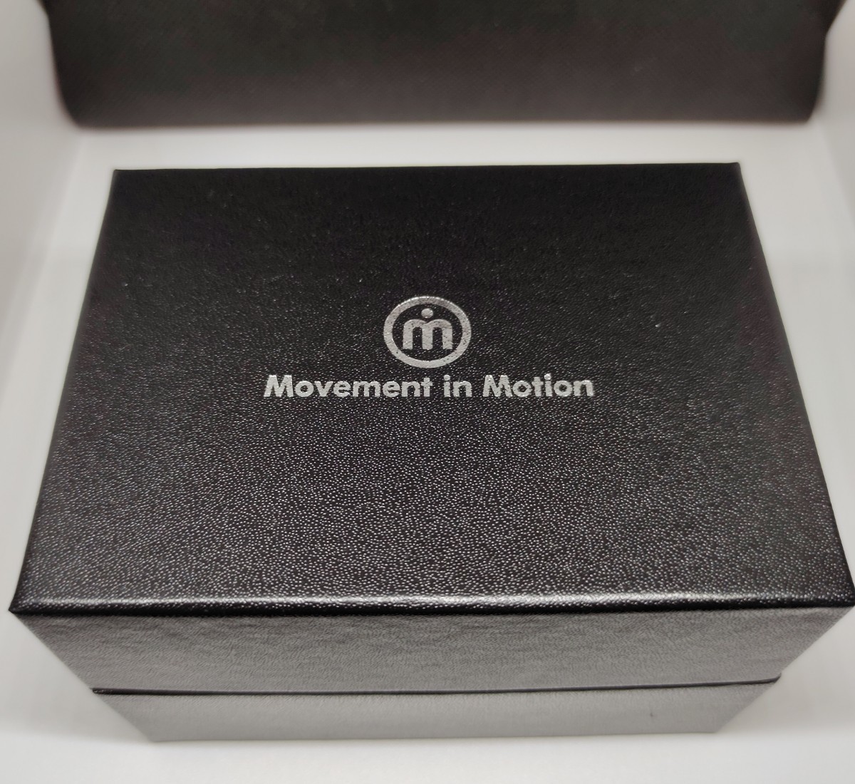□新品・未使用□Movement in Motion MIM-CRC-SS/BK_A 電波ソーラー