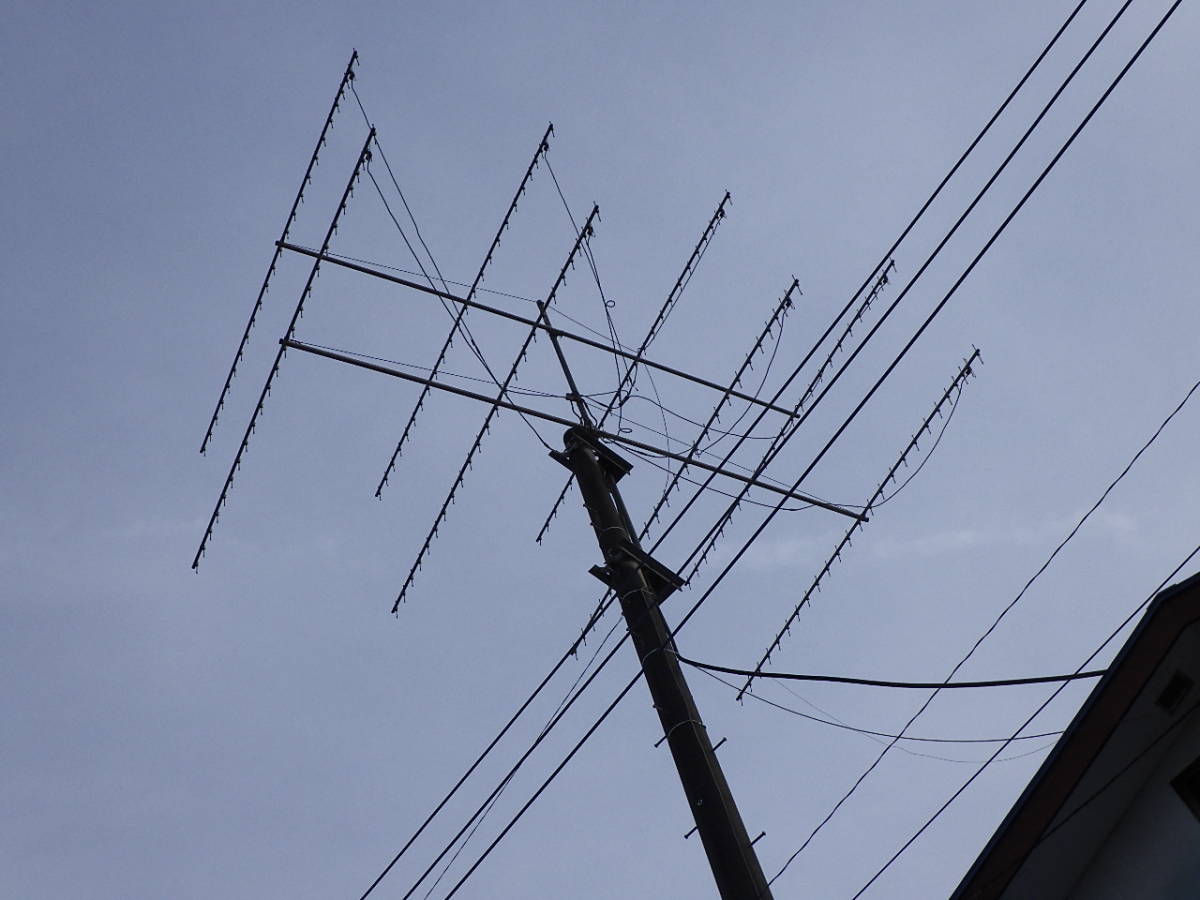 Yahoo!オークション - 25エレx4パラ2段 ナガラ 430MHz Yahoo!オークション - 25エレx4パラ2段 ナガラ 430MHz