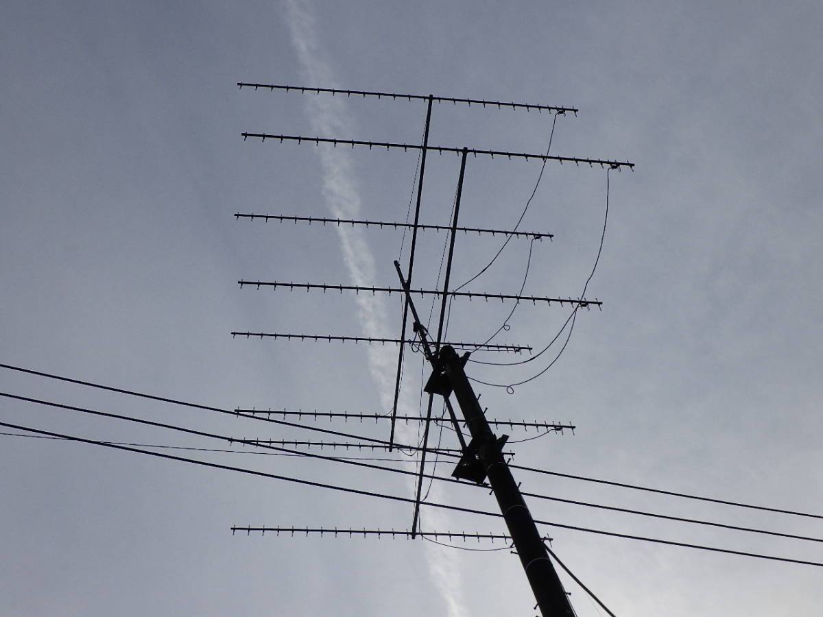 Yahoo!オークション - 25エレx4パラ2段 ナガラ 430MHz Yahoo!オークション - 25エレx4パラ2段 ナガラ 430MHz
