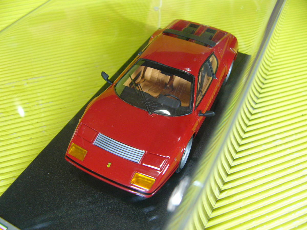 ルックスマート 1/43 フェラーリ 512 BBi 1981 赤 クリアケース ルックスマート 1/43 フェラーリ 512 BBi 1981 赤 クリアケース
