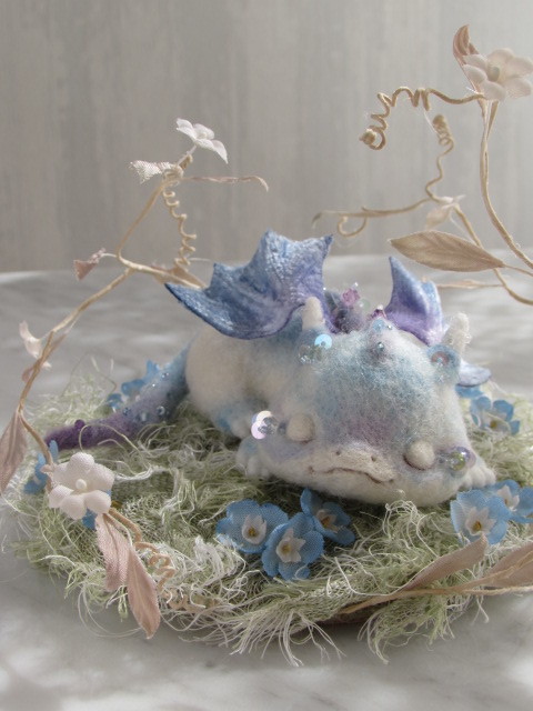 ドラゴン.。.:*・゜ 羊毛フェルト ハンドメイド ブルー www.lram-fgr.ma
