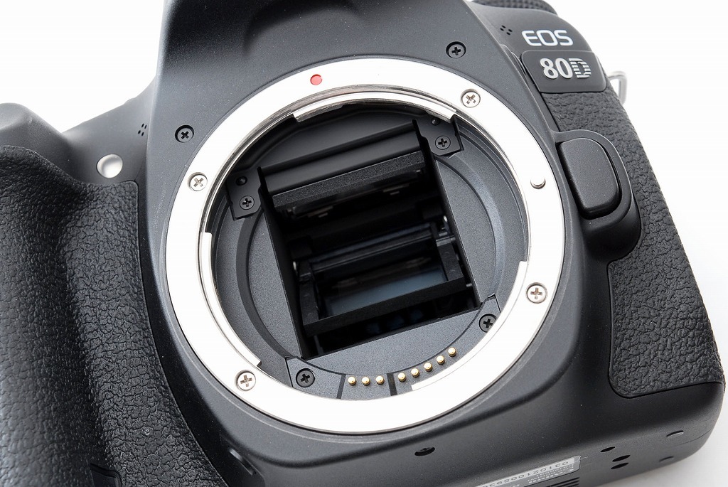 2411 安心保証 スマホ転送が超便利 Canon EOS 80D レンズ3本 フル 