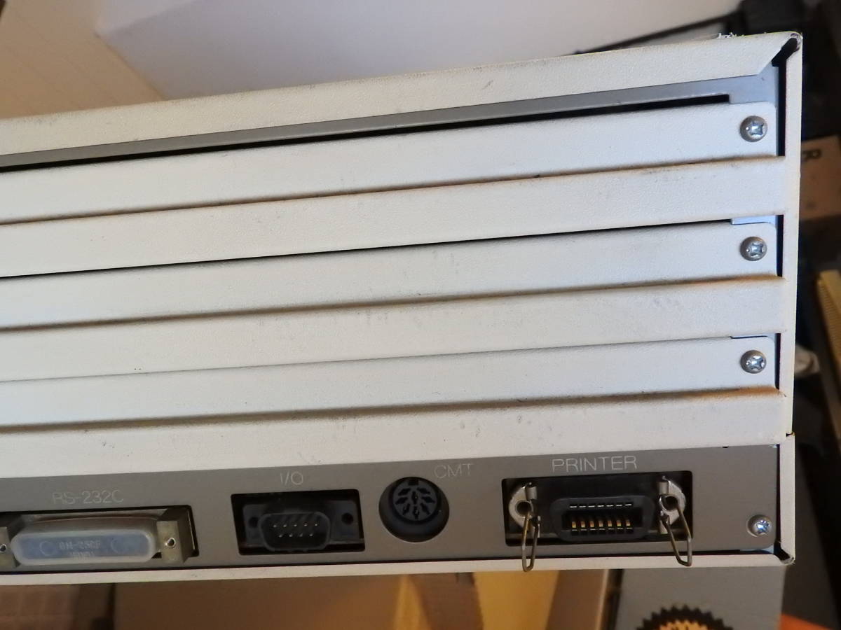 NEC PC-8801MK2SR + カラーCRT NEC PC-8801MK2SR + カラーCRT