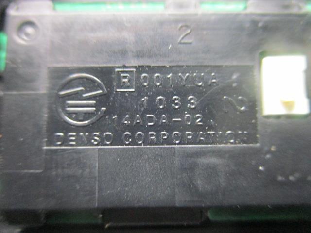 プリウス DAA-ZVW30 キーレスリモコン(2)_画像3
