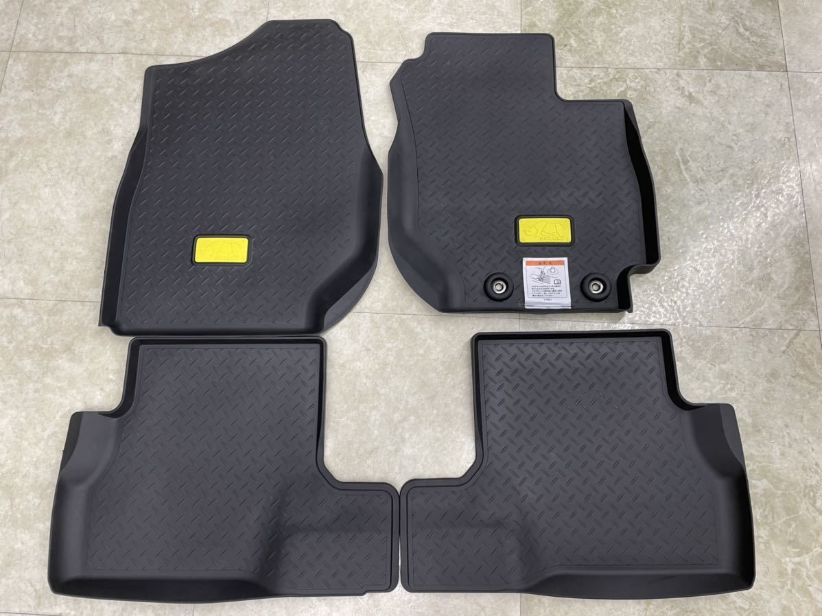 ジムニー JB64 JB74 フロアマット トレー MT用 新車外し www.falconofs.com