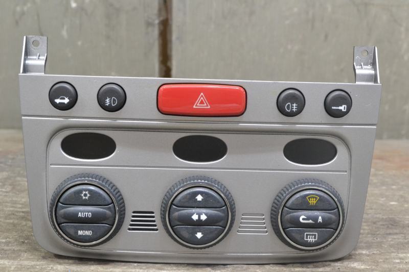 Alpha Romeo 147 Linea rosa right steering wheel previous term (937AB) original damage less installation OK operation guarantee air conditioner switch panel 1560513730 K057054