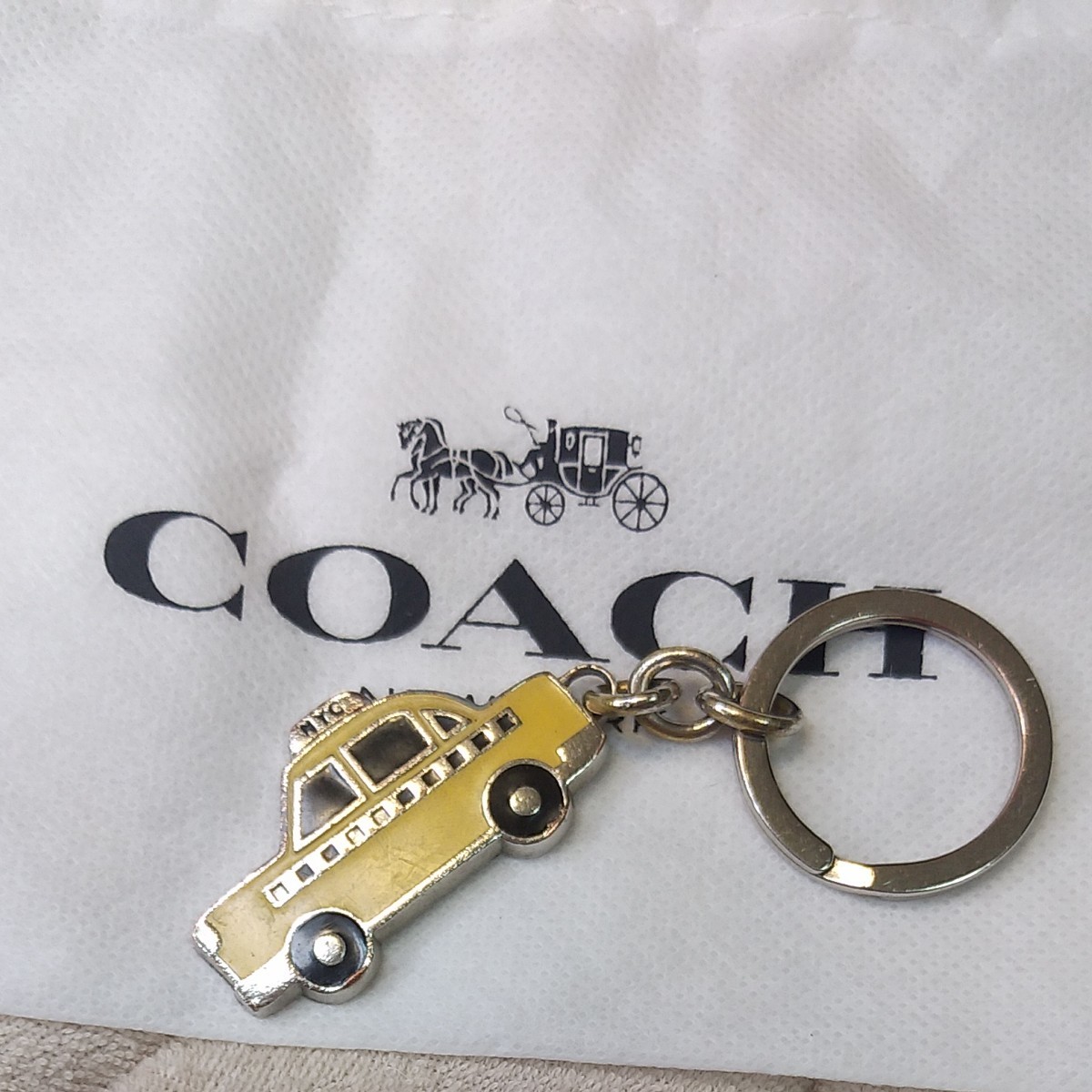 コーチ Coach タクシー キーホルダー/チャーム|Yahoo!フリマ コーチ Coach タクシー キーホルダー/チャーム|Yahoo!フリマ