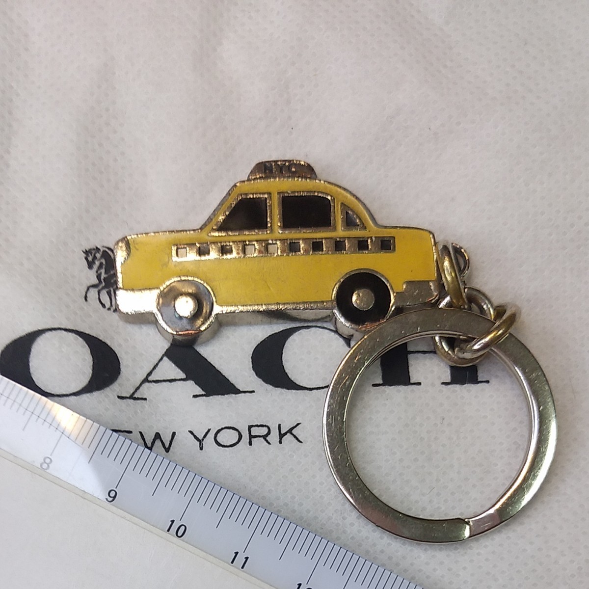 コーチ Coach タクシー キーホルダー/チャーム|Yahoo!フリマ コーチ Coach タクシー キーホルダー/チャーム|Yahoo!フリマ