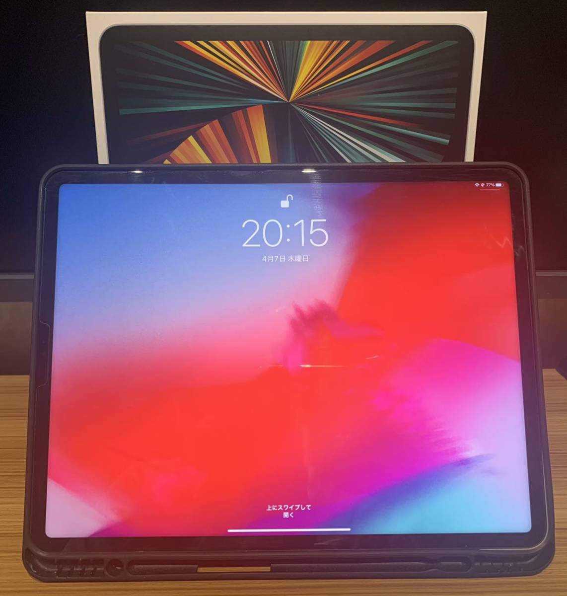 iPad Pro 12.9インチ 第5世代 256GB Wi-Fi MHNJ3J/A シルバー