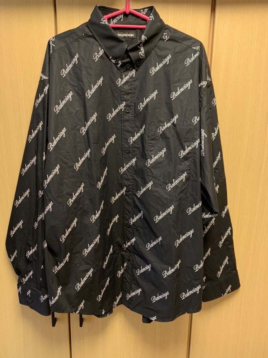 本命ギフト BALENCIAGA 21SS ボタンダウンシャツ BALENCIAGA ボタン