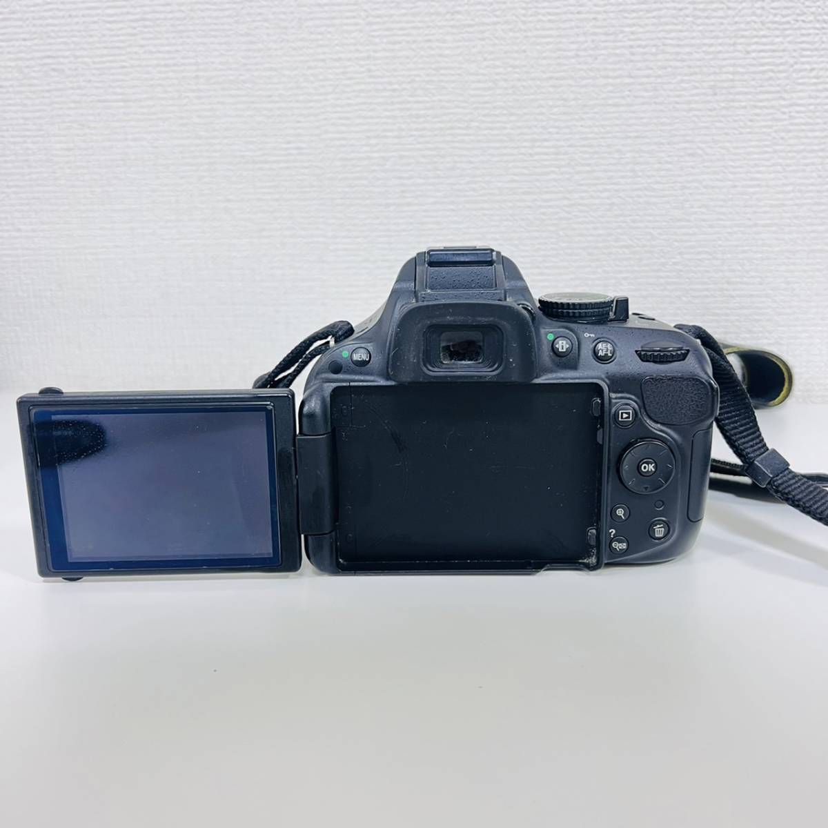 F-8.1 1円～【美品】Nikon D5200 / Nikon DX AF-S NIKKOR 18-55mm 1:3.5-5.6G 他 デジタル一眼レフカメラ レンズ3つ まとめ 稼働品_画像4