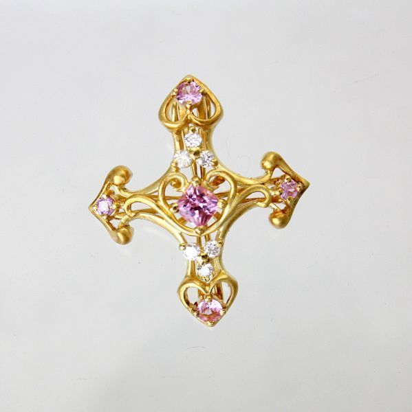 ◎中古美品◎１８金　ピンクサファイア　0.56ct　ダイヤ　0.12ct　クロスペンダント