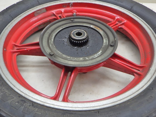 A572 Moto GUZZI Le Mans 1000 rear wheel 300-18 Lemans Moto Guzzi 