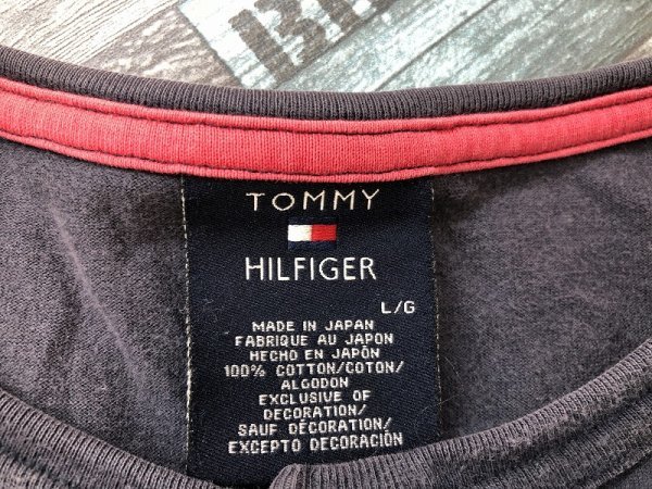 〈送料280円〉TOMMY HILFIGER トミーヒルフィガー メンズ エンブレムプリント 半袖Tシャツ L 紺_画像2