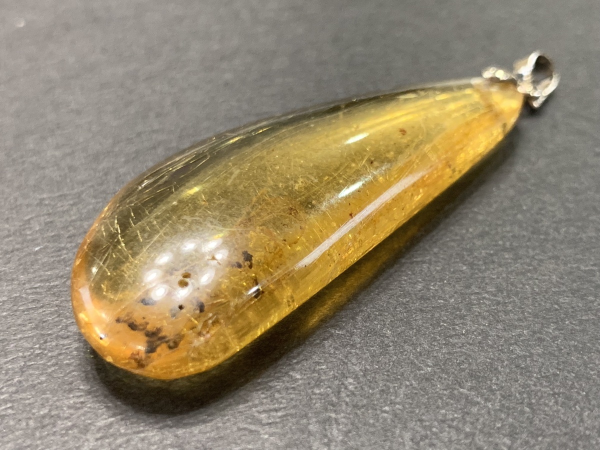 天然石ペンダント◇【虫入り琥珀】アンバー 52㎜長 ペンダントヘッド