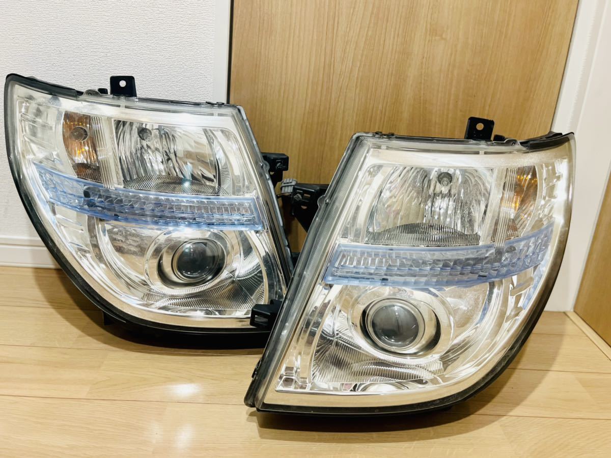 e51エルグランドヘッドライト左右 クリアランス卸し売り dgipr.kpdata