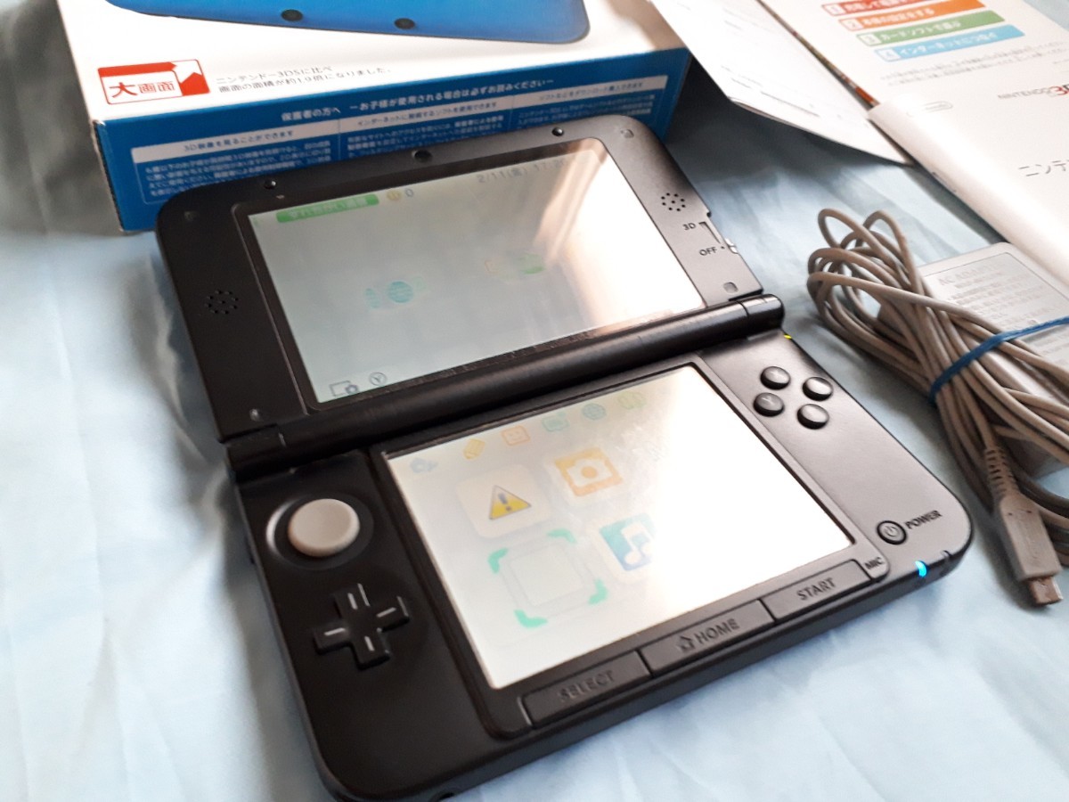 半額】 ✨32ギガSDカード✨ニンテンドー3DS LL ブルー×ブラック 新品