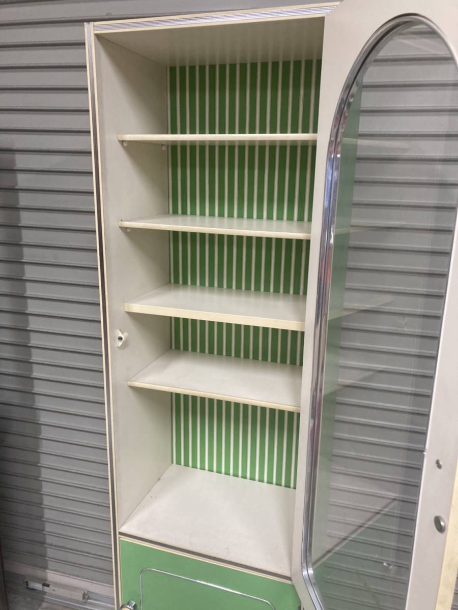 最新の値下げ商品  緑 グリーン アンティーク ヴィンテージ 食器棚 ポップ 昭和レトロ キッチン収納