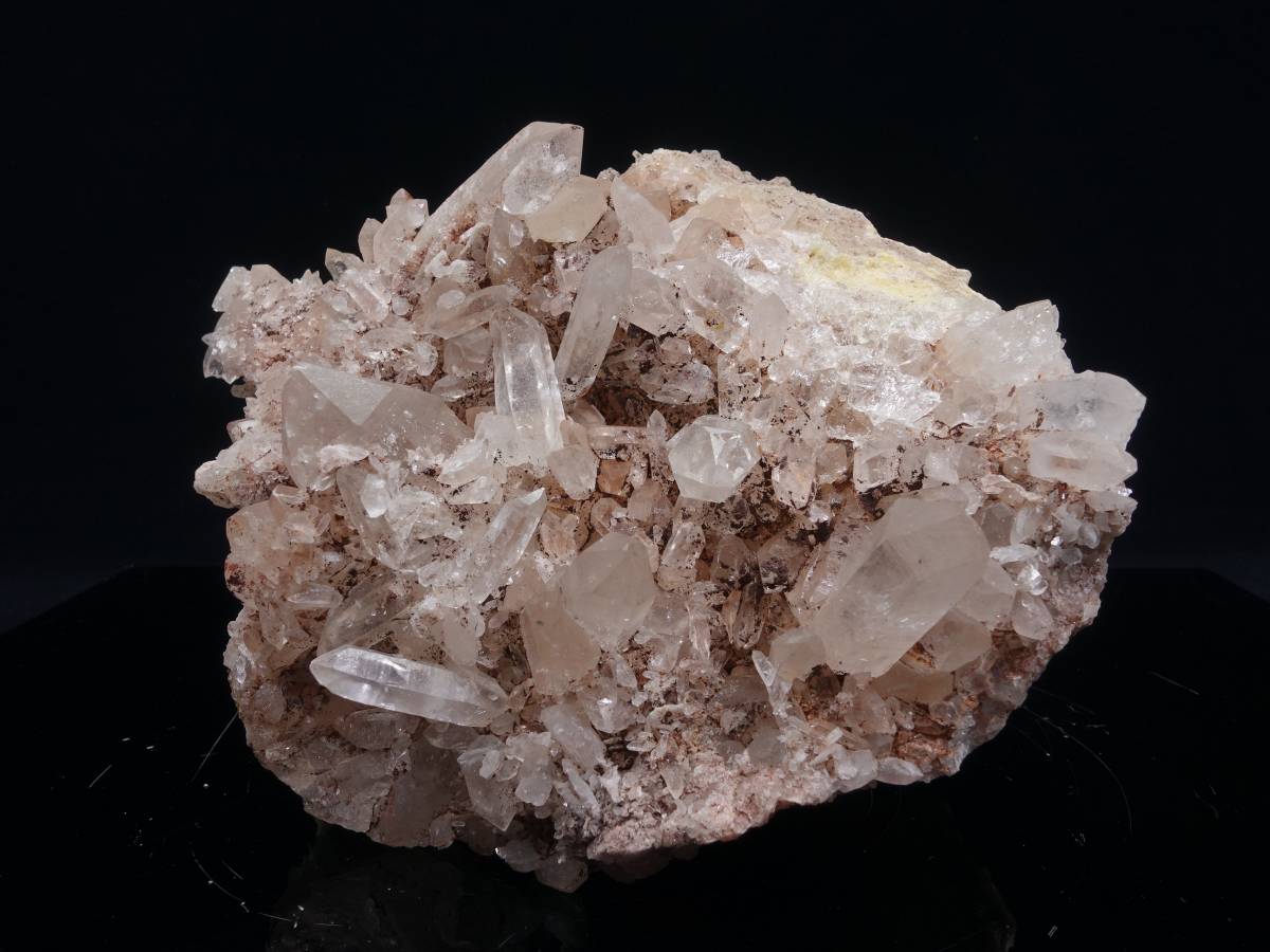 鉱石 ヒマラヤ 水晶クラスター 高さ：15cm 横幅：23cm 奥行：21㎝ 重量 