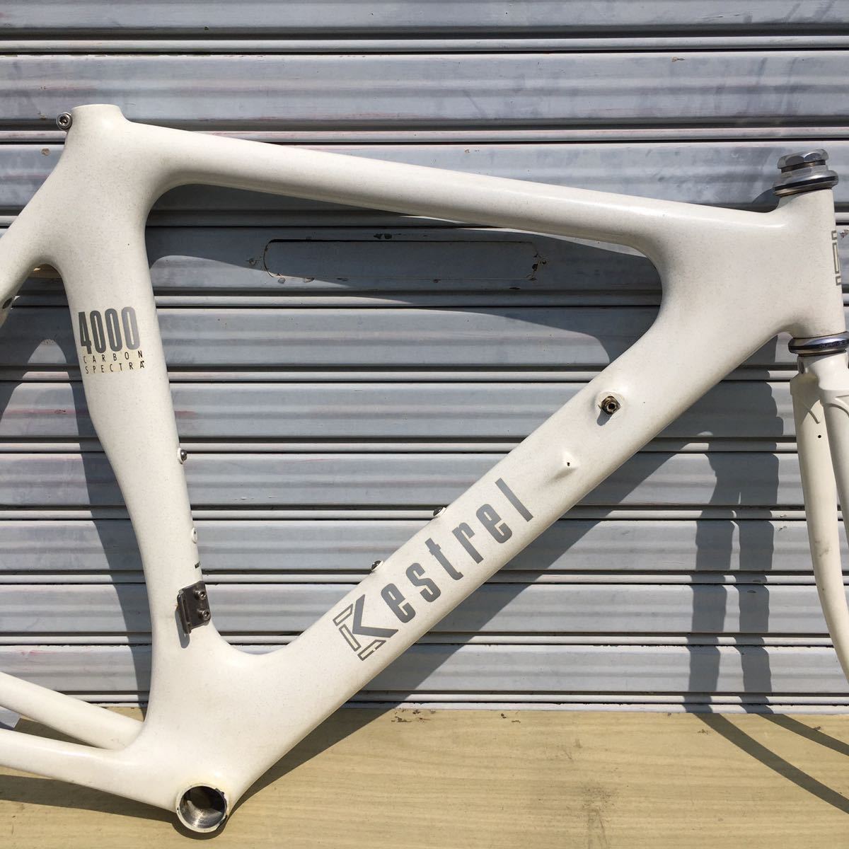 Yahoo!オークション - 当時物 Kestrel 4000 CARBON SPECTRA Yahoo!オークション - 当時物 Kestrel 4000 CARBON SPECTRA