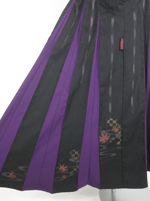 ozz on ロングスカーパープル オッズ-