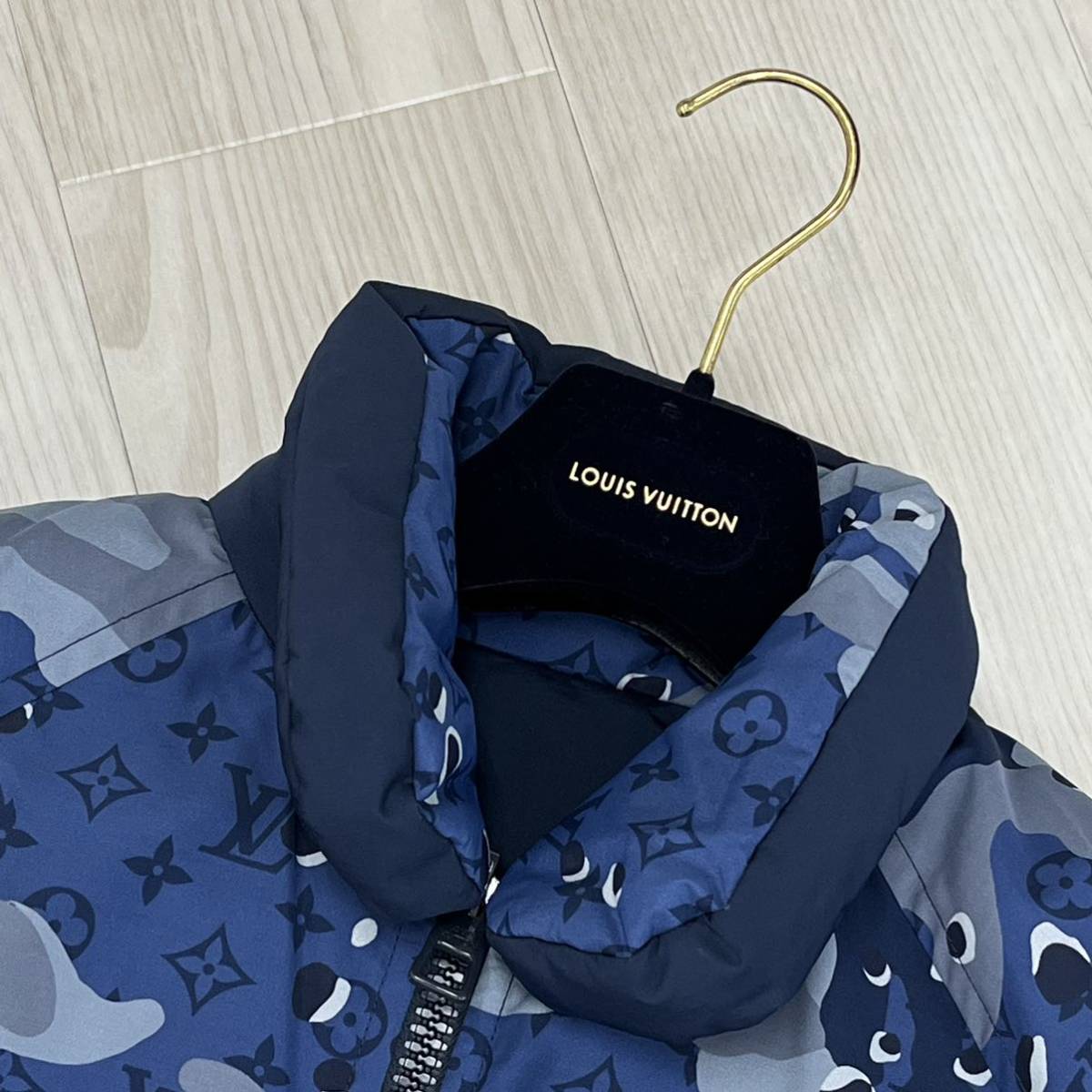 ハンガー付き LOUIS VUITTON ルイヴィトン ハリントン カモ ハンガー付き LOUIS VUITTON ルイヴィトン ハリントン カモ