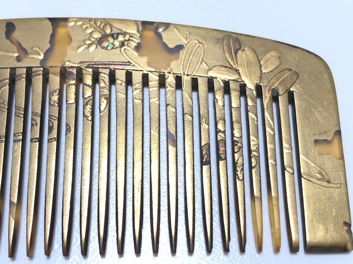 アンティーク 本鼈甲 金蒔絵 螺鈿 7.7g 作家物 流水秋草文 櫛 アンティーク 本鼈甲 金蒔絵 螺鈿 7.7g 作家物 流水秋草文 櫛