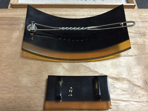 本鼈甲 白甲 黒甲 金蒔絵 在銘 幸両 バレッタ&帯留め 桐箱付属