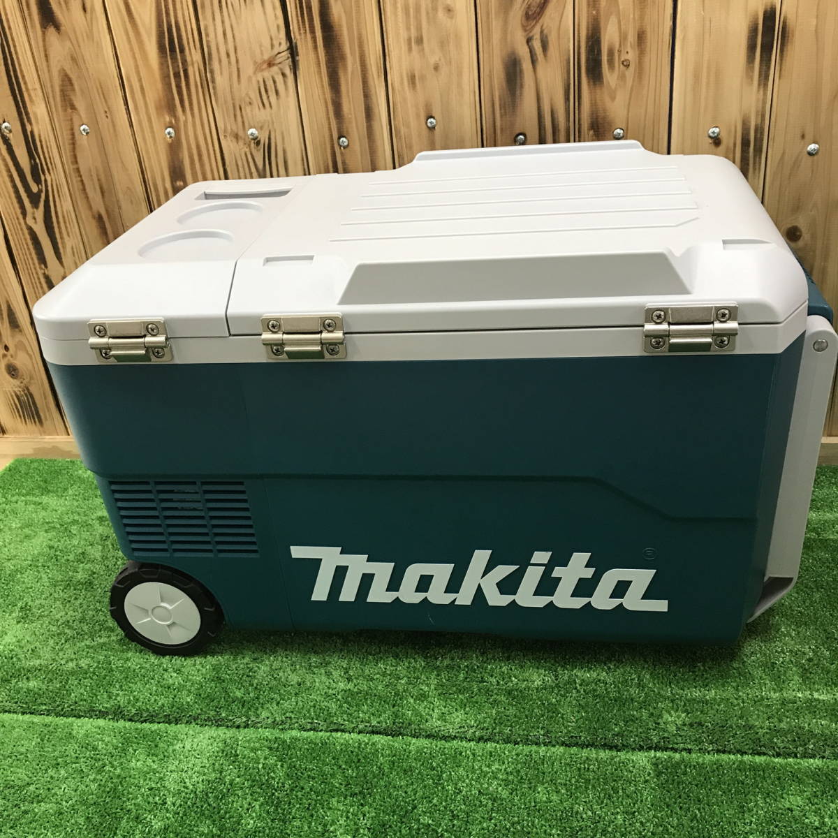 【】マキタ makita 充電式保冷温庫 容量:20L CW180DZ (本体のみ) ACアダプタ/シガーソケットコード(M404-2)