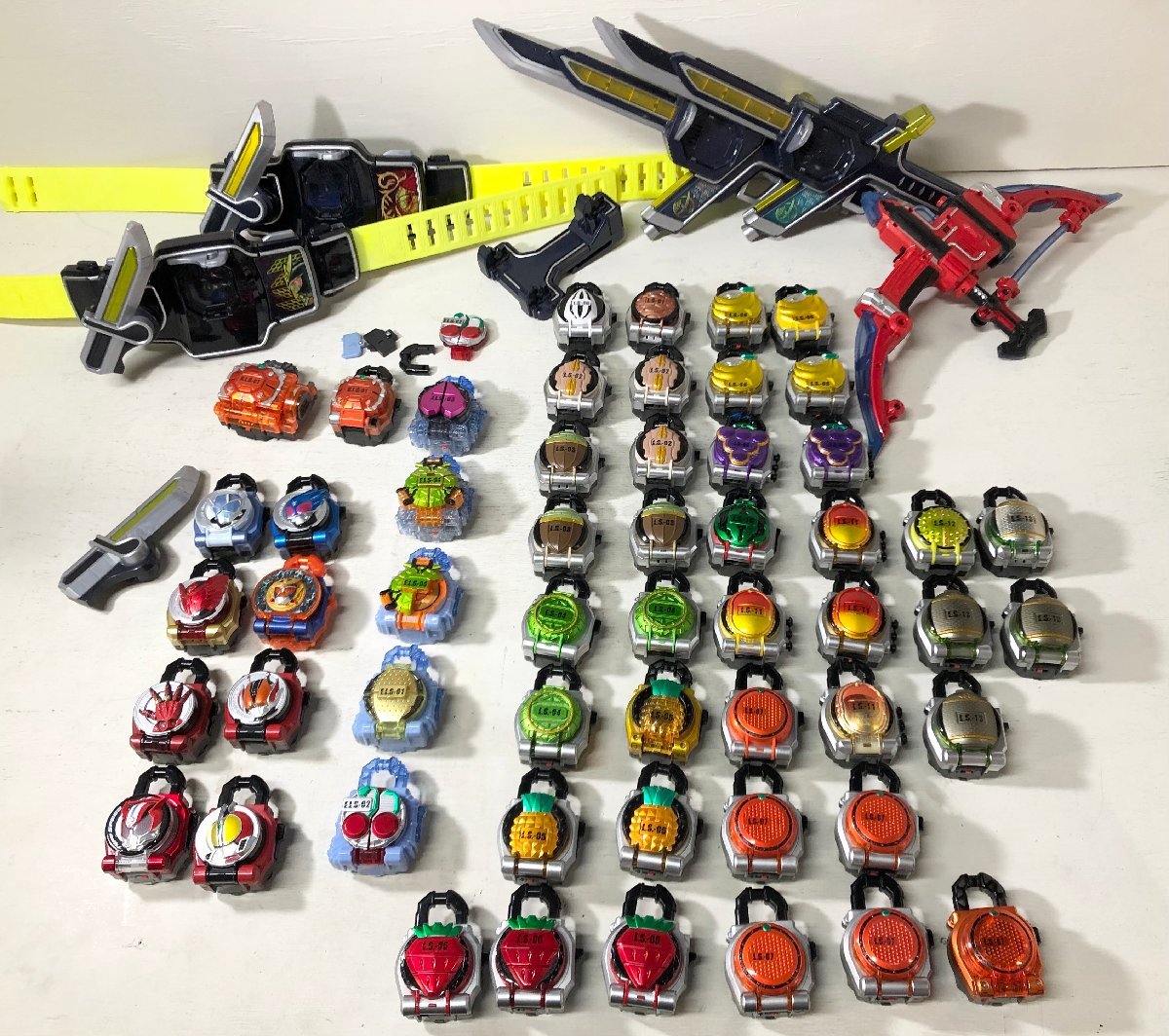 ☆仮面ライダー鎧武(ガイム) DX戦極ドライバー + 無双セイバー +DX