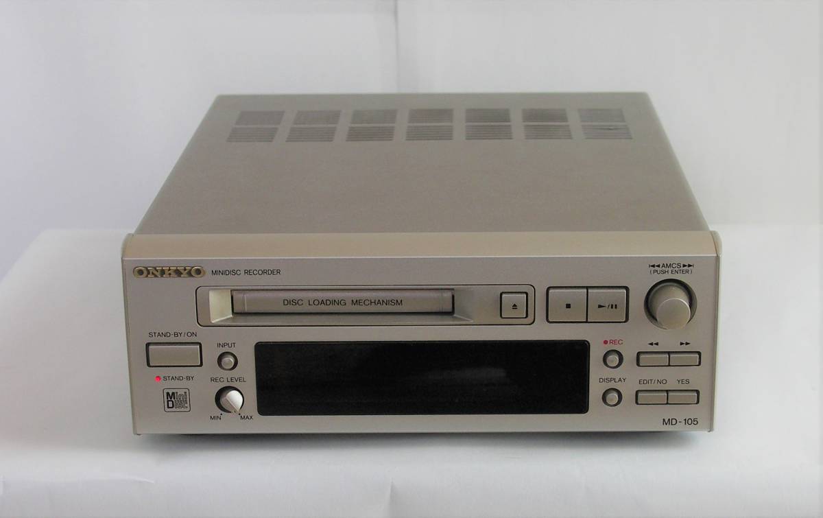 ONKYO MDデッキ　MD-105 　中古動作品ですがジャンク扱い_画像1