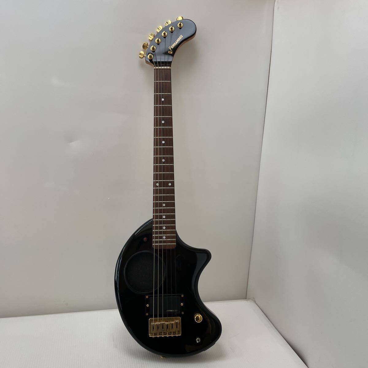 FERNANDES エレキギター ZO-3 ソフトケース アンプ内蔵ギター 現状品 