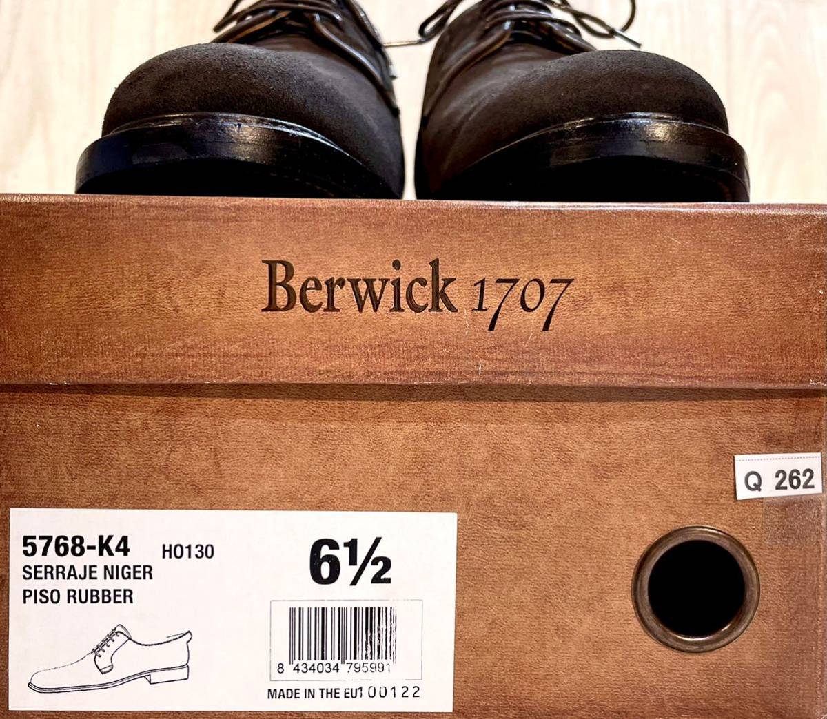 Berwick バーウィック 25cm 6.5 プレーントゥ ダービーシューズ 革靴 ビジネスシューズ スエードレザー 本革 靴 スペイン製 メンズ 焦茶