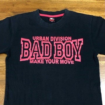 ★ 即決・送料無料 ★ BAD BOY バッドボーイ ロゴプリント 半袖Tシャツ 黒×赤 150cm_画像2