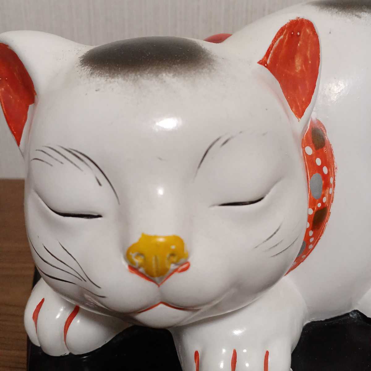 昭和レトロ 眠り猫 置物 貯金箱 日光山|Yahoo!フリマ(旧PayPay 昭和レトロ 眠り猫 置物 貯金箱 日光山|Yahoo!フリマ(旧PayPay