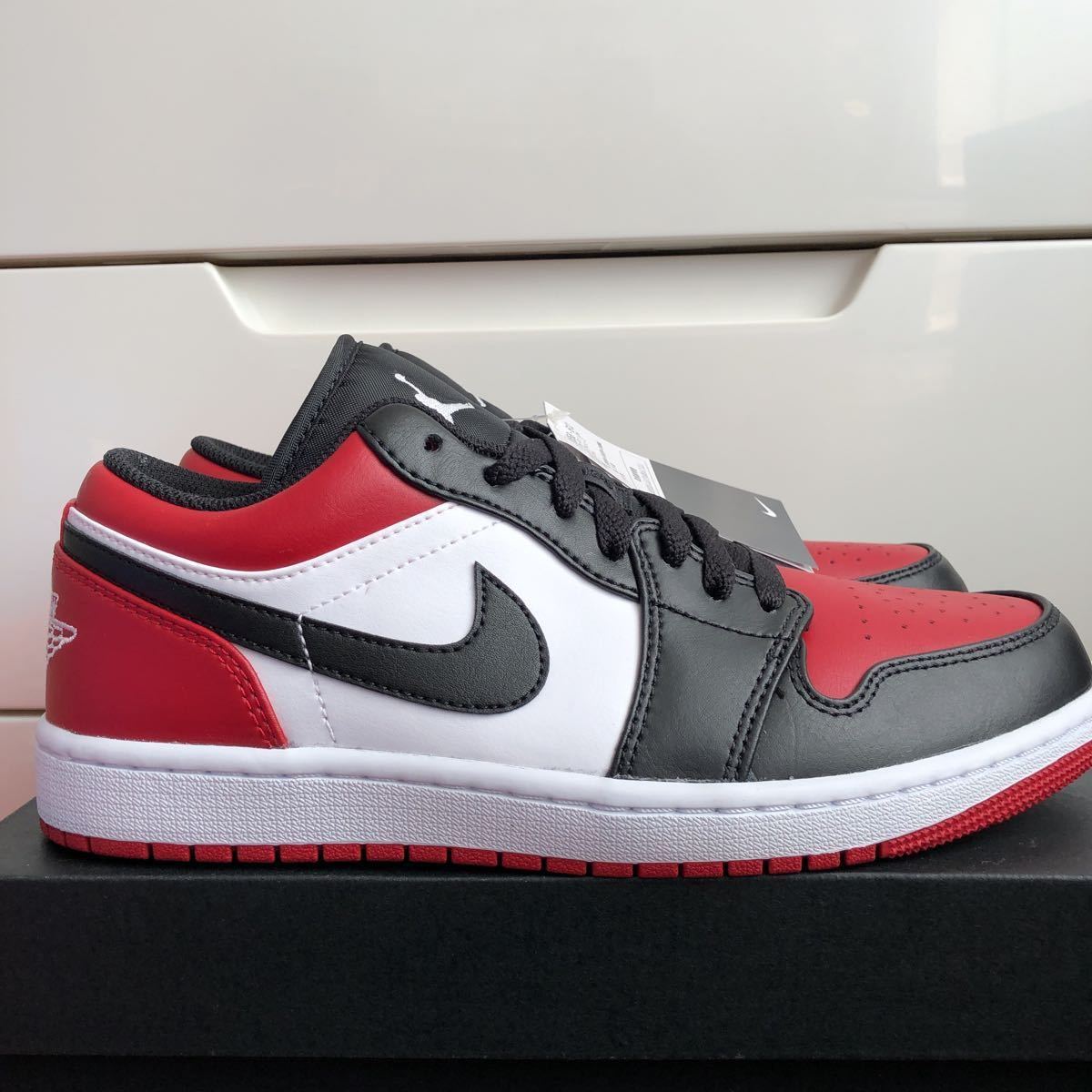 【完売品】NIKE AIR JORDAN 1 LOW BRED TOE ナイキ エア ジョーダン 1 ロー ブレッドトゥ 26.0cm US8 UK7 553558-612_画像1