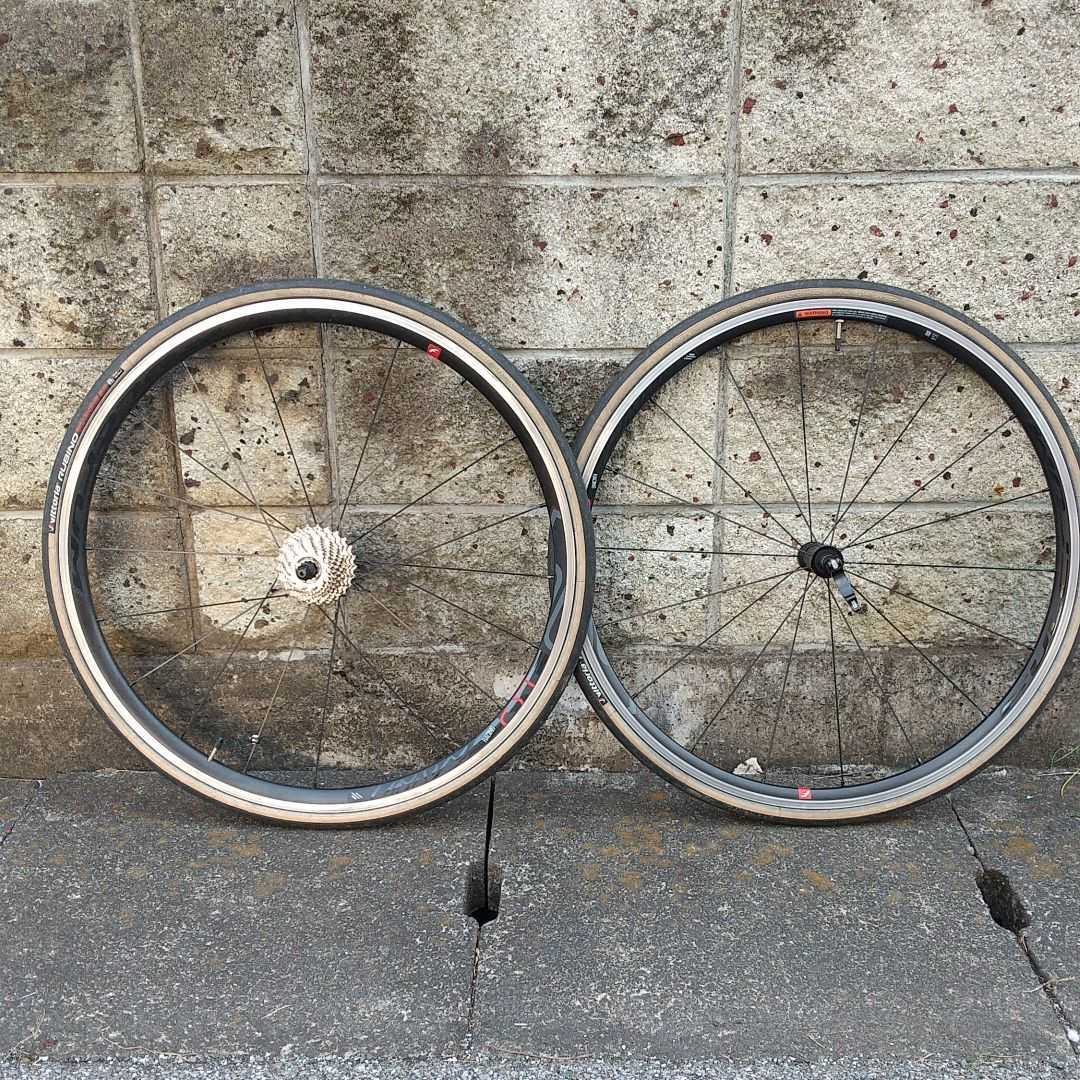 クリアランス売れ筋 前後セット 【最終価格!!】ロードバイクホイール フルクラムレーシング5フルセット仕様!! ホイール