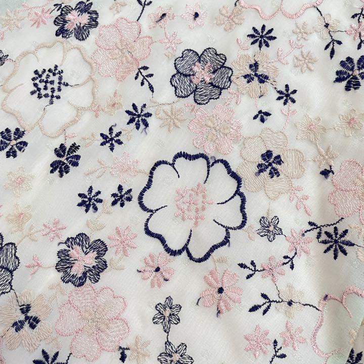 極美品 トッカ TOCCA 総刺繍 宝塚 妃海風さん着用 ワンピース 2 極美品 トッカ TOCCA 総刺繍 宝塚 妃海風さん着用 ワンピース 2