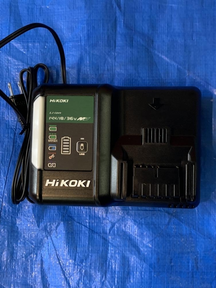 013♪未使用品・即決価格♪HIKOKI　ハイコーキ 165mmコードレス卓上スライド丸のこ　36V C3606DRA（XP)　バッテリ×1　充電器有_画像6