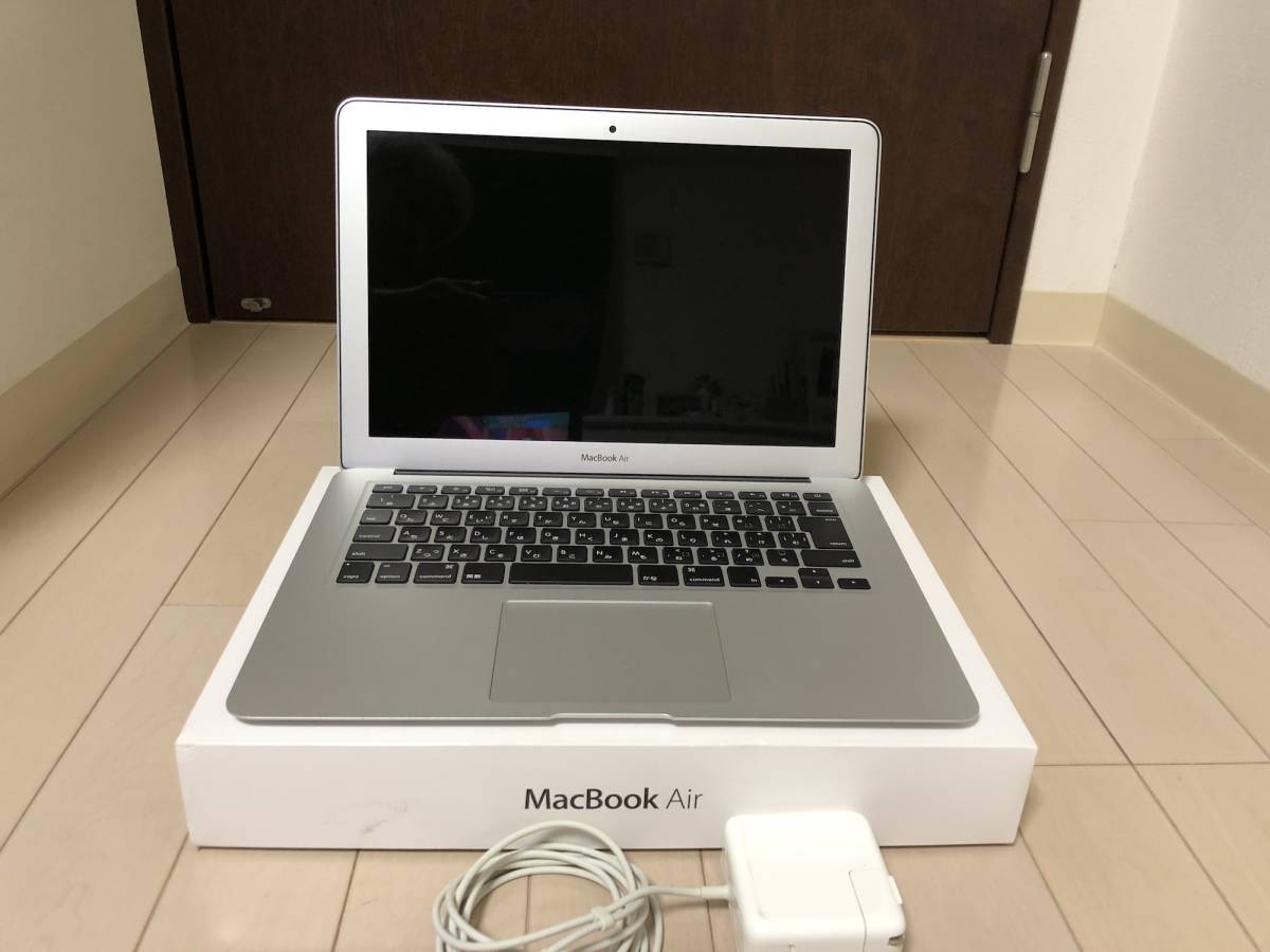 Apple MacBook Air 2012 13インチ [Core i5 1.8GHz RAM:4GB SSD:128GB]