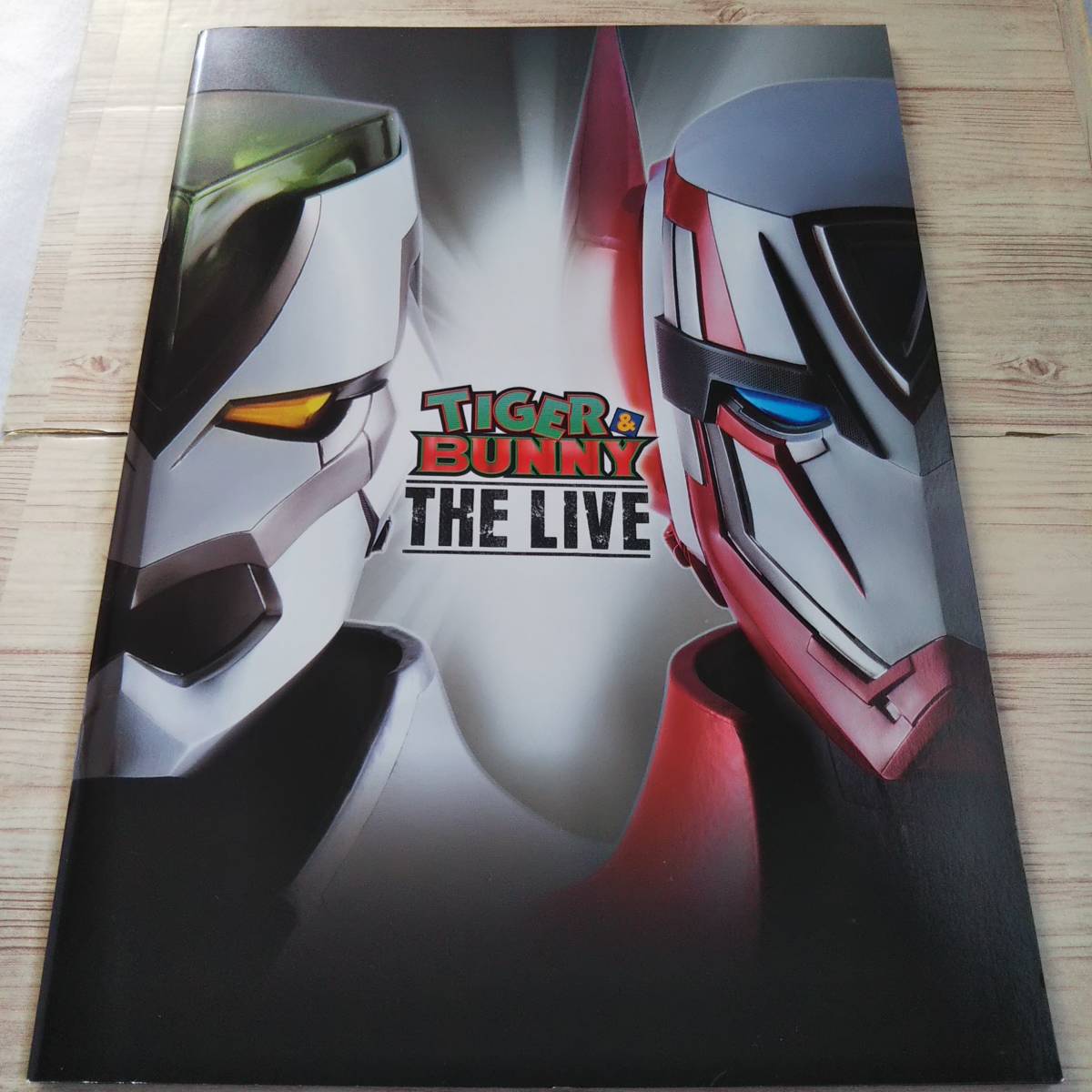TIGER＆BUNNY THE LIVE パンフレット 所々ダメージ有り の商品詳細  日本・アメリカのオークション・通販ショッピングの代理入札・購入お得な情報をお届け One Map by FROM JAPAN|日本代理購入