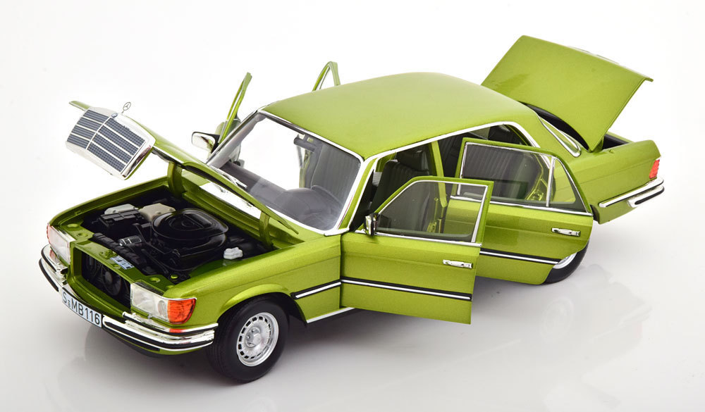 norev 1/18 Mercedes Benz 450 SEL 6.9 W116 1976-1980 lightgreen-metallic　メルセデス　ベンツ　ノレブ　ディーラー限定モデル_画像3