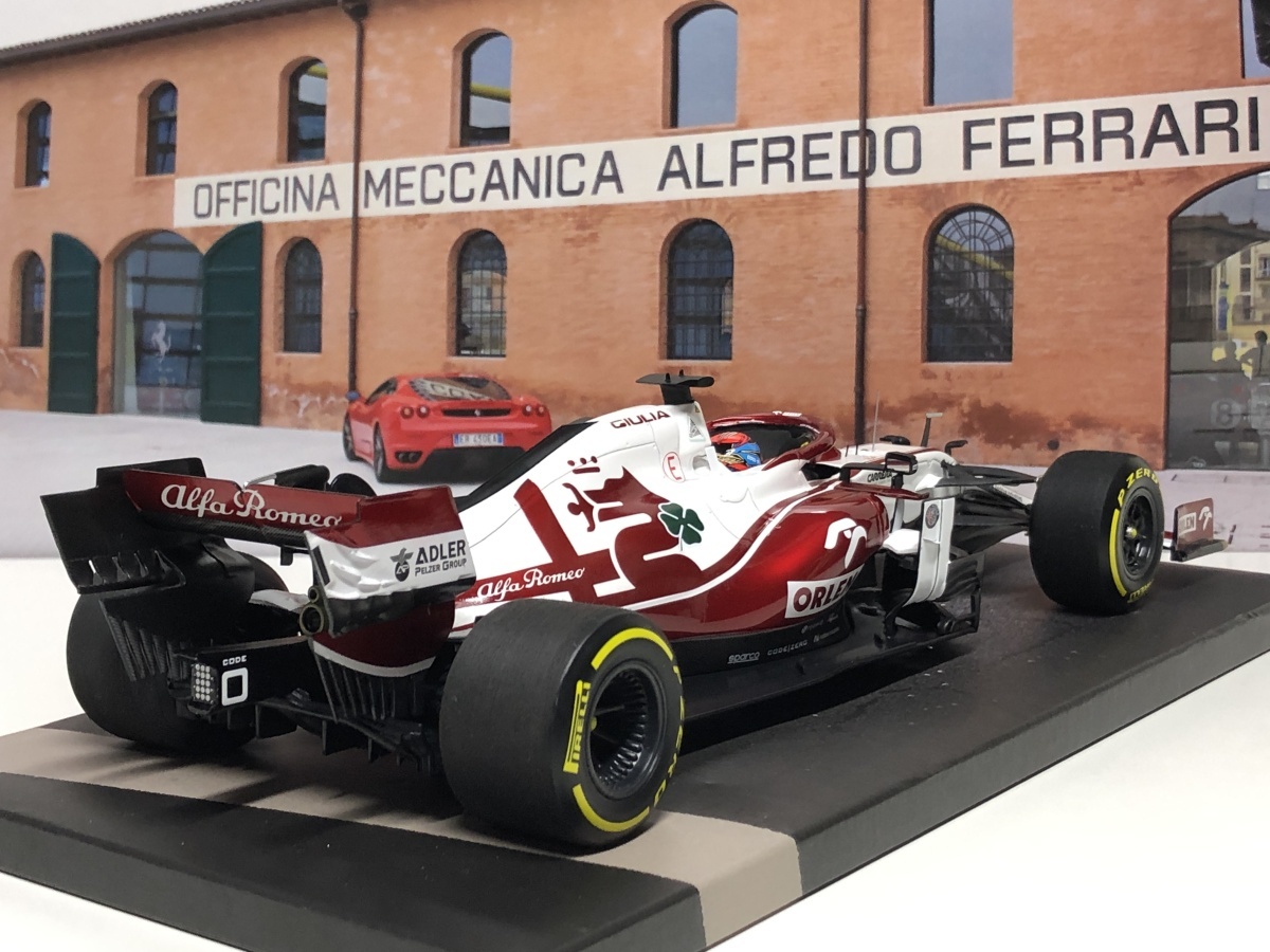minichmaps 1/18 Alfa Romeo Racing C41 #7 Bahrain GP F1 2021 Kimi