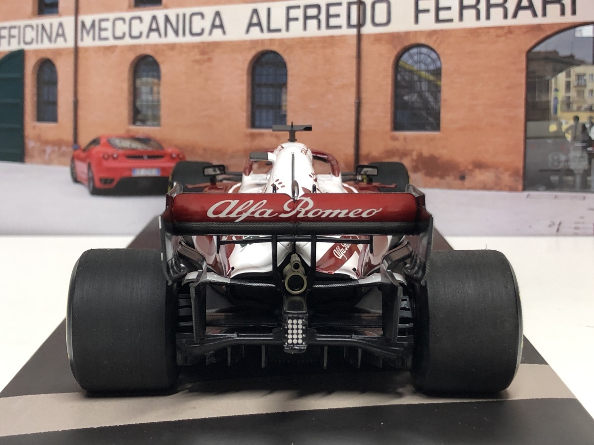 minichmaps 1/18 Alfa Romeo Racing C41 #7 Bahrain GP F1 2021 Kimi Raikkonen アルファロメオ ライコネン ミニチャンプス 台座付 minichmaps 1/18 Alfa Romeo Racing C41 #7 Bahrain GP F1 2021 Kimi Raikkonen アルファロメオ ライコネン ミニチャンプス 台座付