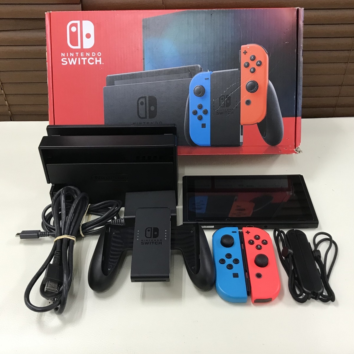 ☆品☆ 任天堂 Nintendo Switch Joy-Con (L)ネオンブルー/ (R)ネオン