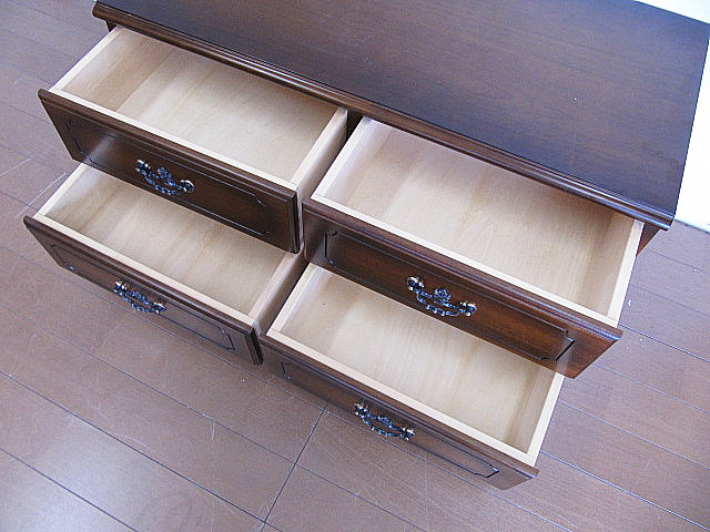 極美品 karimoku/カリモク 「コロニアル」 サイドチェスト 2段/4杯